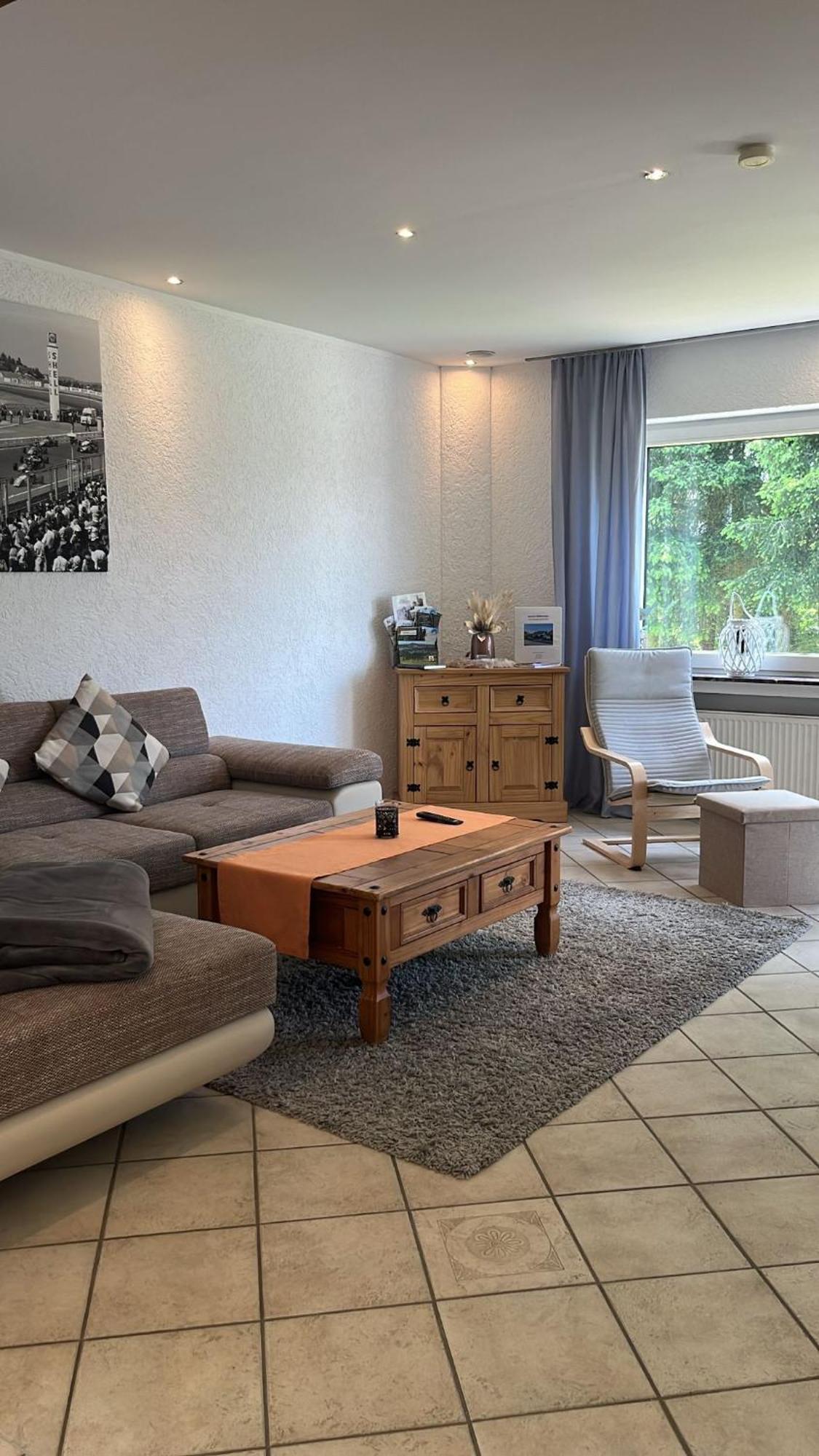 Fewo Hoheeifel, 1 Haus Mit 2 Apartments 5 Schlafzimmer In Kelberg Naehe Nuerburgring Exterior photo